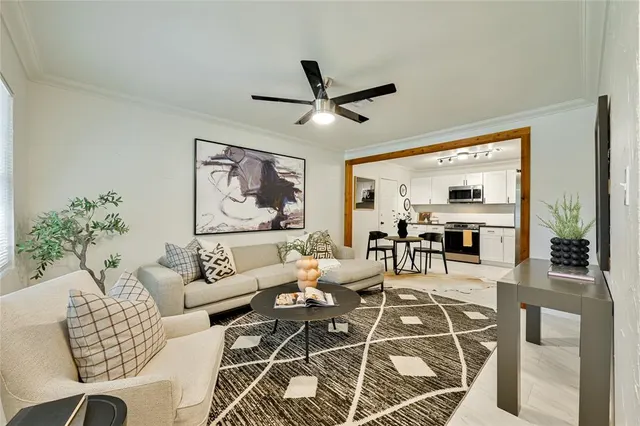 Photo 5 — 929 N Farra Drive, Oklahoma City, OK 73107