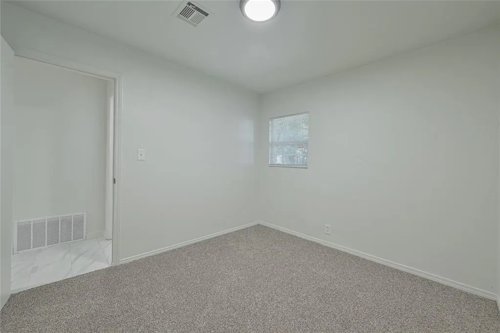 Photo 18 — 929 N Farra Drive, Oklahoma City, OK 73107