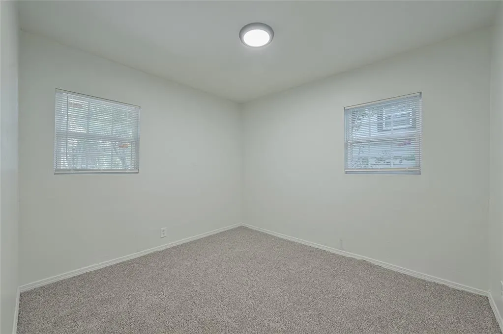Photo 19 — 929 N Farra Drive, Oklahoma City, OK 73107