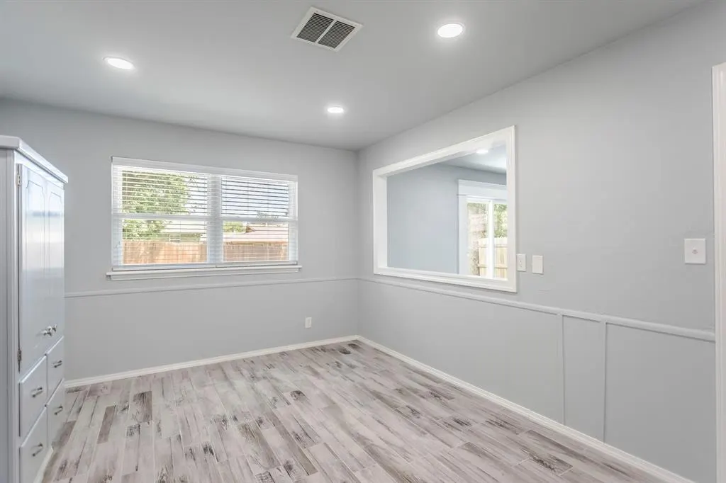 Photo 11 — 27 NE 65th Street, Oklahoma City, OK 73105