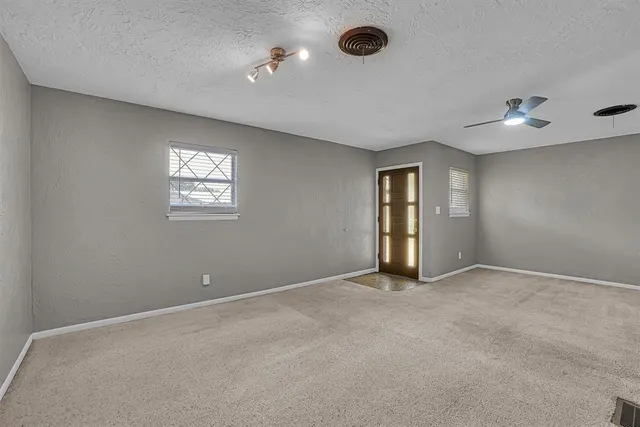 Photo 5 — 1412 Polk Street, Altus, OK 73521