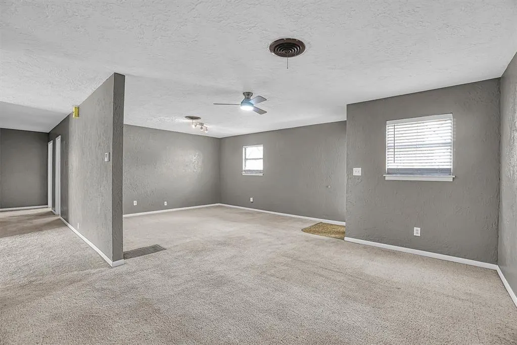 Photo 7 — 1412 Polk Street, Altus, OK 73521