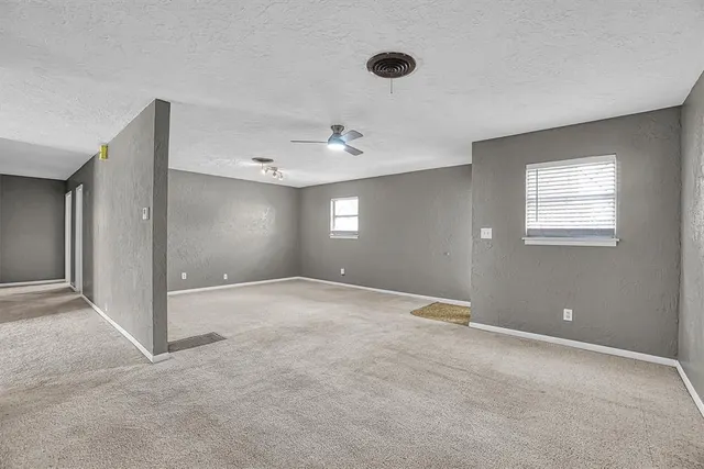 Photo 7 — 1412 Polk Street, Altus, OK 73521