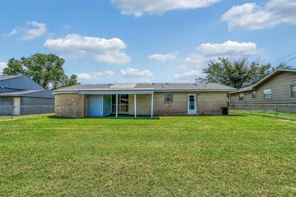 Photo 31 — 1412 Polk Street, Altus, OK 73521