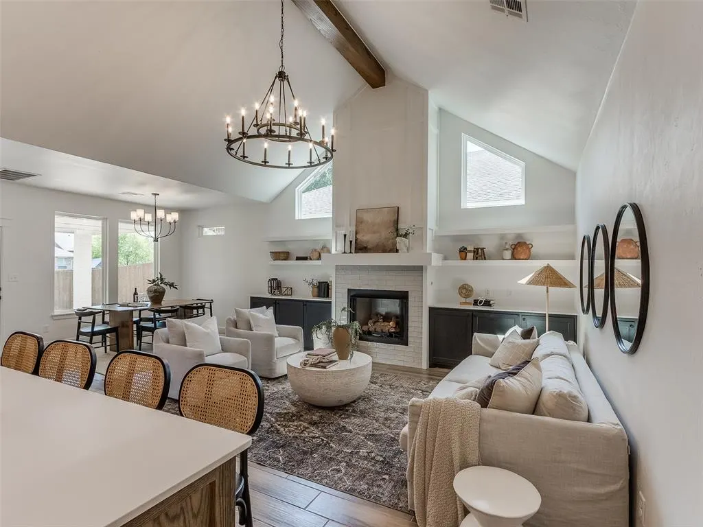 Photo 2 — 100 W 4th Street, Arcadia, OK 73007