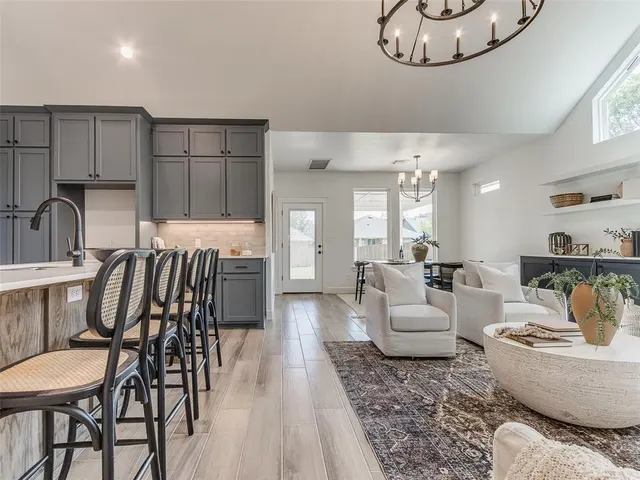 Photo 5 — 100 W 4th Street, Arcadia, OK 73007