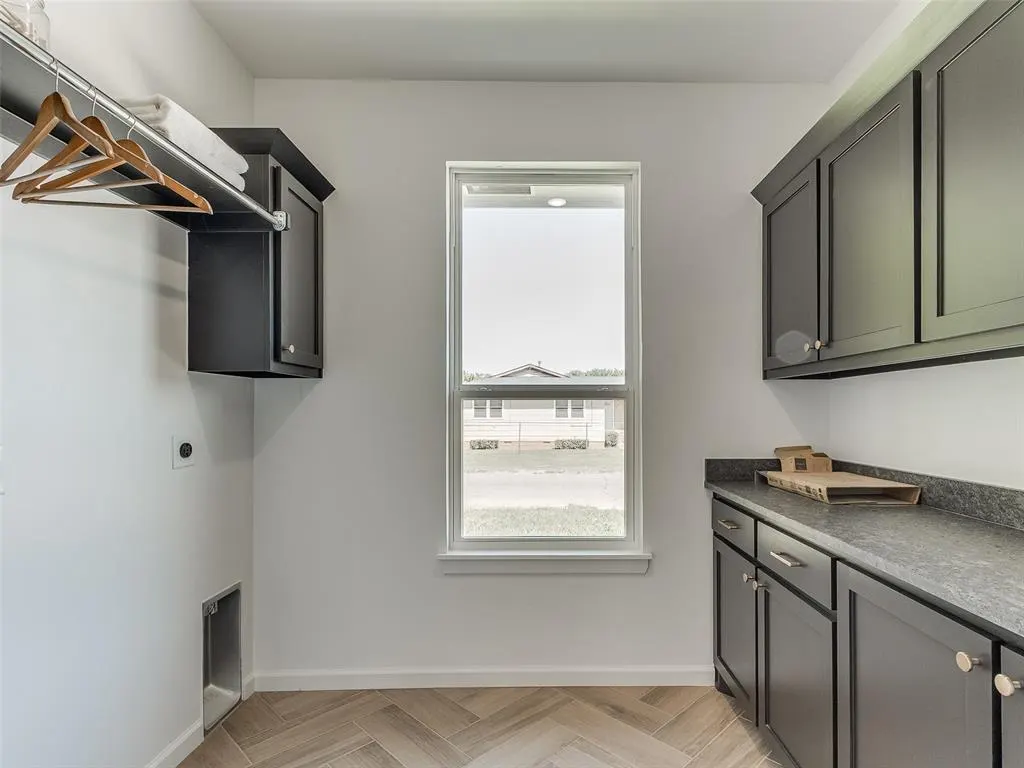 Photo 15 — 100 W 4th Street, Arcadia, OK 73007