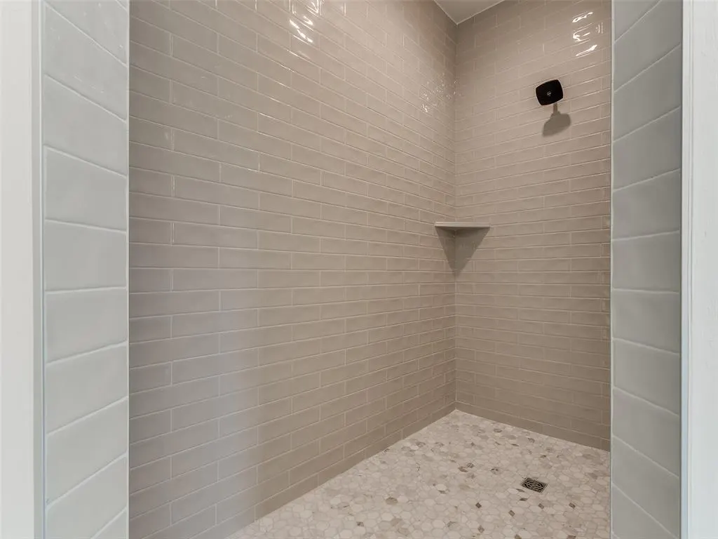 Photo 10 — 100 W 4th Street, Arcadia, OK 73007