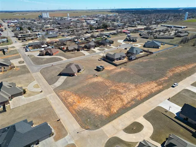 Photo 4 — N Allison Street, Hinton, OK 73047