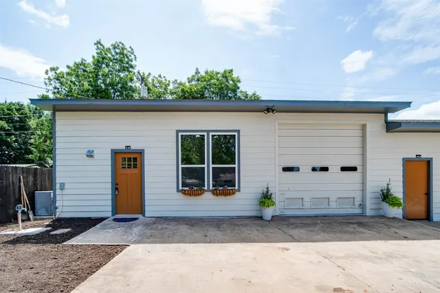 Photo 2 — 412 N 4th Street, Noble, OK 73068