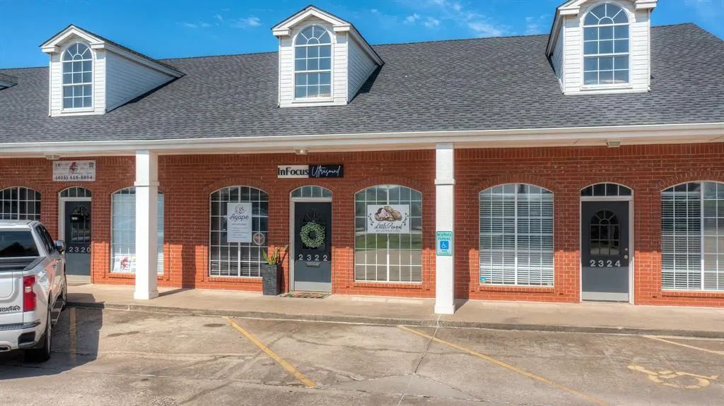 Front exterior — 2322 N Interstate Drive, Norman, OK 73069