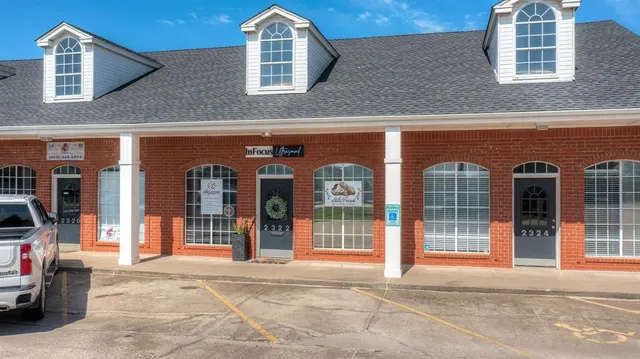 Front exterior — 2322 N Interstate Drive, Norman, OK 73069