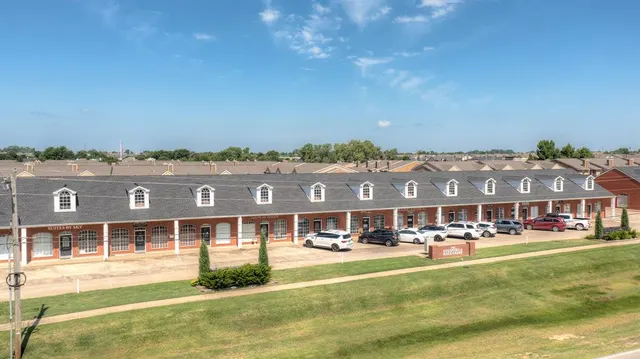 Photo 5 — 2322 N Interstate Drive, Norman, OK 73069