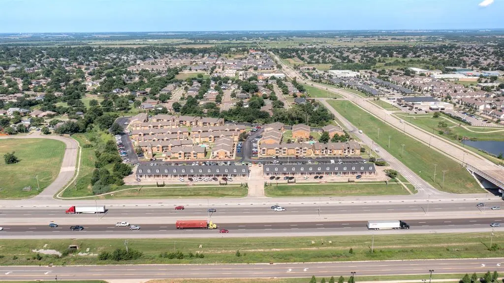 Photo 6 — 2322 N Interstate Drive, Norman, OK 73069