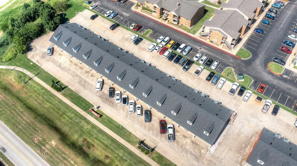 Photo 11 — 2322 N Interstate Drive, Norman, OK 73069