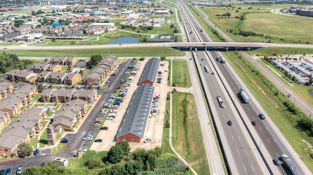 Photo 12 — 2322 N Interstate Drive, Norman, OK 73069