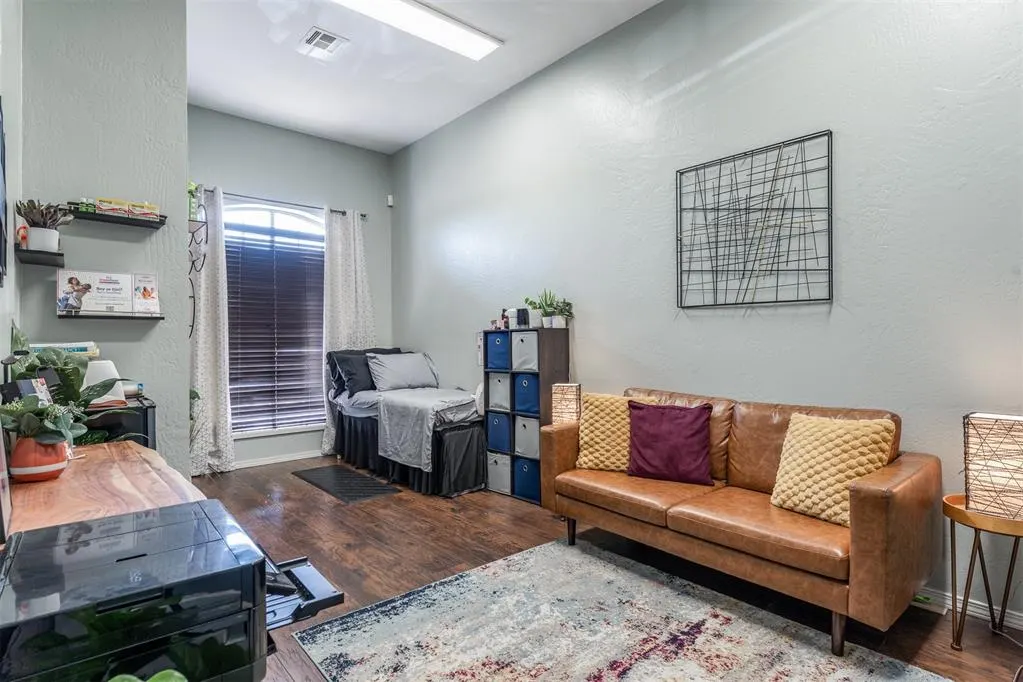 Photo 21 — 2322 N Interstate Drive, Norman, OK 73069