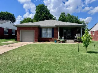 Sold home at 3847 NW 21st Street