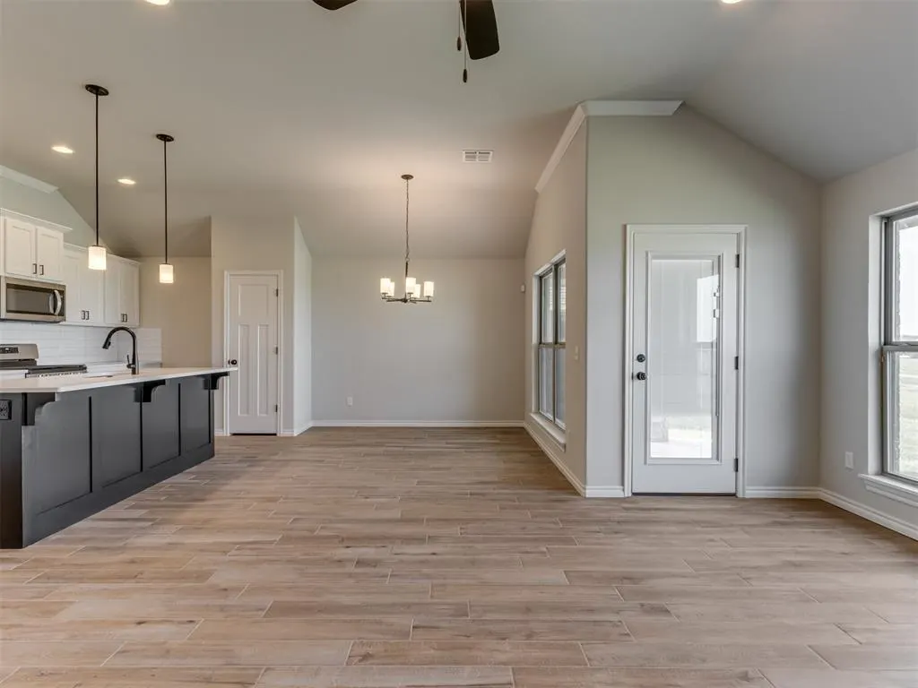 Photo 9 — 479 Cherrybark Drive, Washington, OK 73093