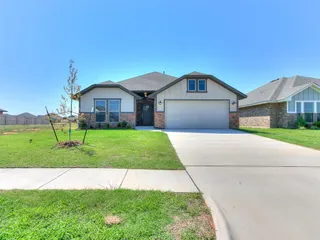 Sold home at 561 Grand Sycamore Drive