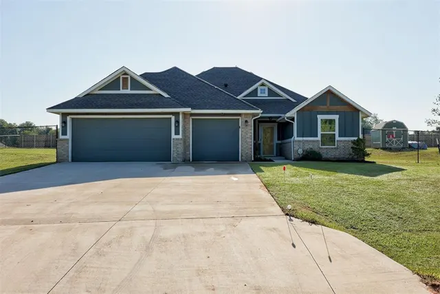 Photo 2 — 9175 Whitetail Trail, Noble, OK 73068