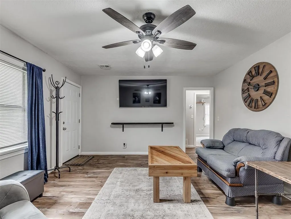 Photo 8 — 6810 NW 50th Street, Bethany, OK 73008