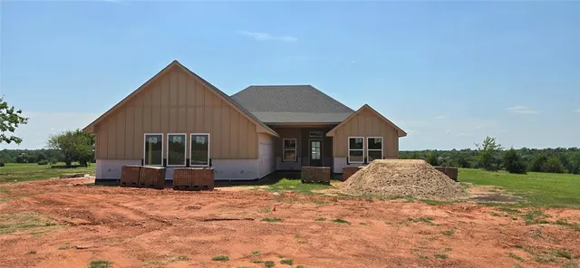 Photo 5 — 2439 Wolf Creek Bend, Blanchard, OK 73010