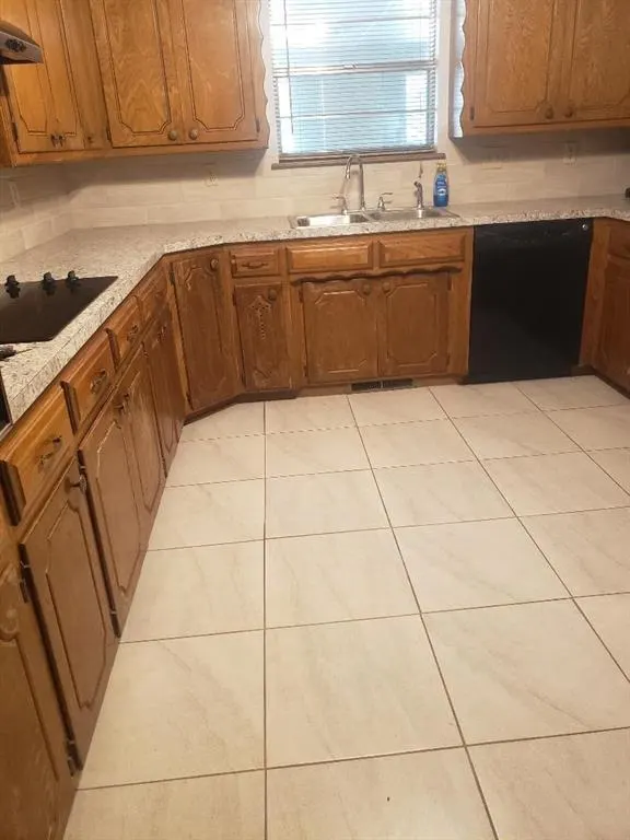 Photo 5 — 1008 E Hughes Street, Blair, OK 73526