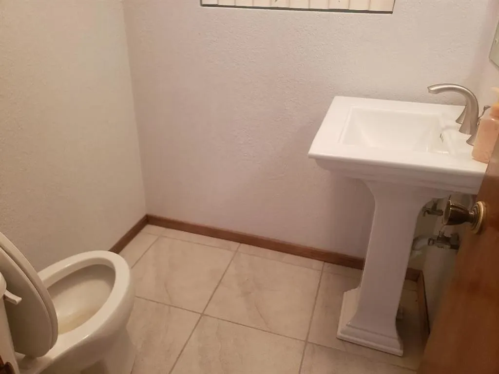 Photo 8 — 1008 E Hughes Street, Blair, OK 73526