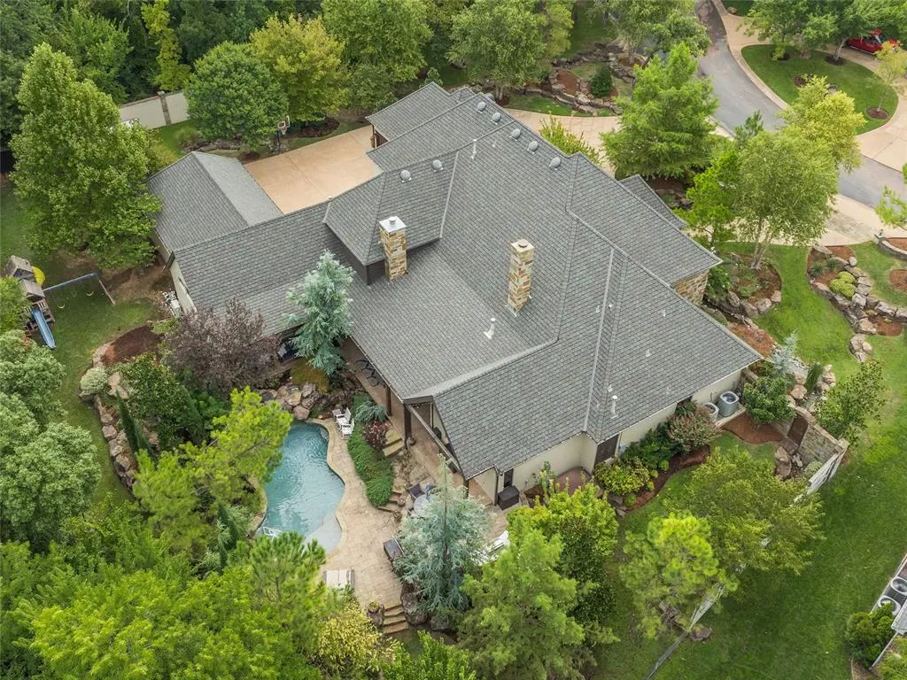 Photo 2 — 1665 Saratoga Way, Edmond, OK 73003