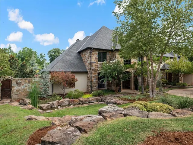 Photo 6 — 1665 Saratoga Way, Edmond, OK 73003