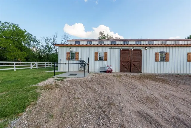 Photo 4 — 1514 Eisenhower Road, Norman, OK 73069