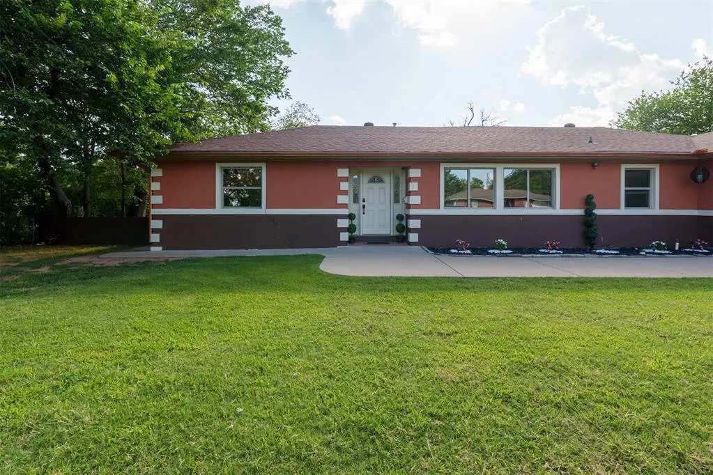 Photo 9 — 1514 Eisenhower Road, Norman, OK 73069