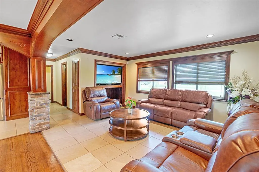 Photo 12 — 1514 Eisenhower Road, Norman, OK 73069