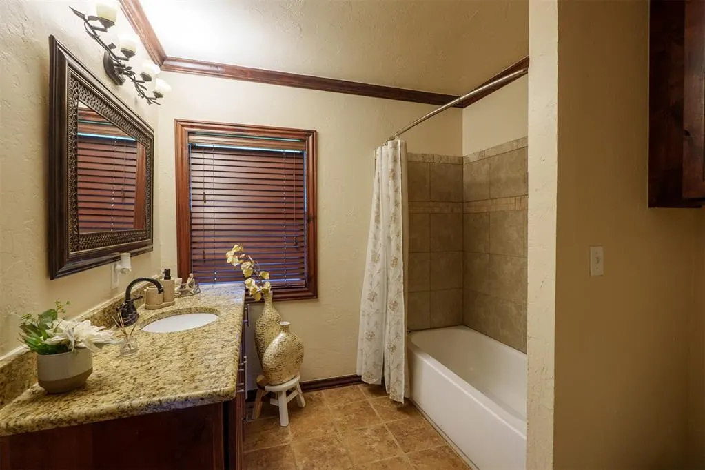 Photo 13 — 1514 Eisenhower Road, Norman, OK 73069