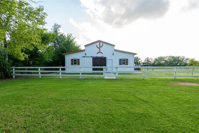 Front exterior — 1514 Eisenhower Road, Norman, OK 73069