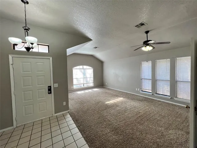 Photo 2 — 1713 Rocky Mountain Way, Edmond, OK 73003