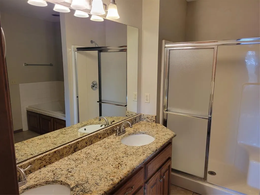 Photo 16 — 921 Blue Ridge Drive, Edmond, OK 73003