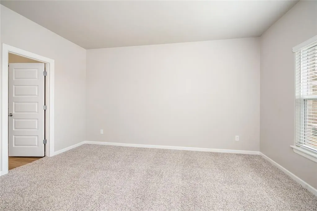 Photo 4 — 708 Luna Way, Tuttle, OK 73089