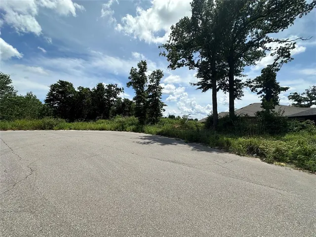 Photo 5 — 812 Winchester Circle, Jones, OK 73049
