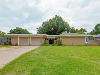 Sold home at 3700 N Edgewater Drive