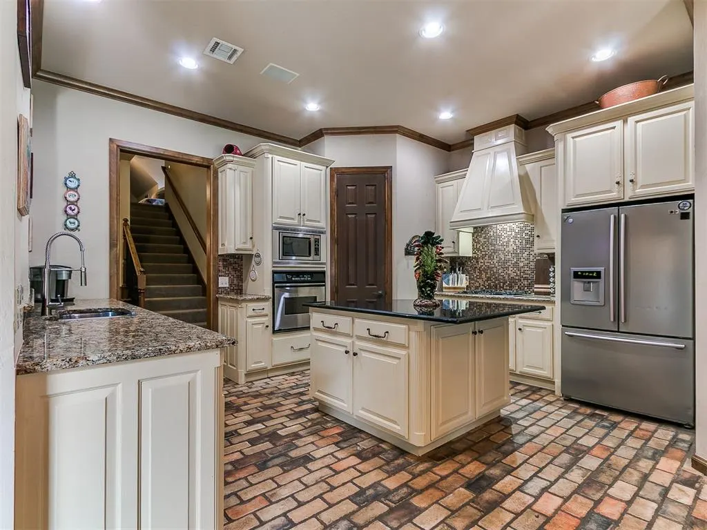 Photo 20 — 312 Carriage Bluff Court, Edmond, OK 73003