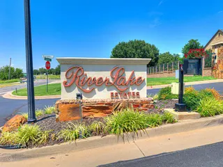 Sold home at 2312 Overholser Court