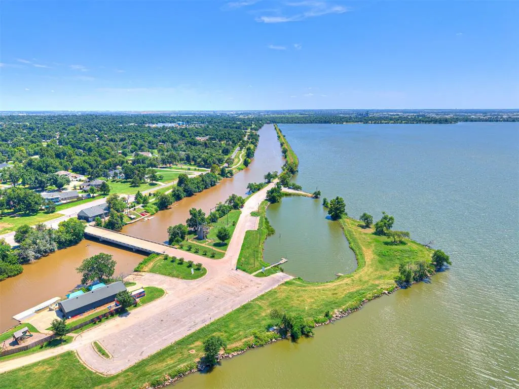 Photo 33 — 2312 Overholser Court, Oklahoma City, OK 73127