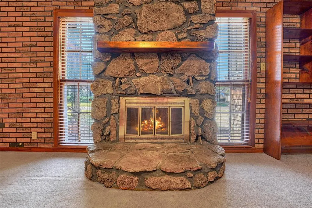 Photo 6 — 913 E Sycamore, Altus, OK 73521