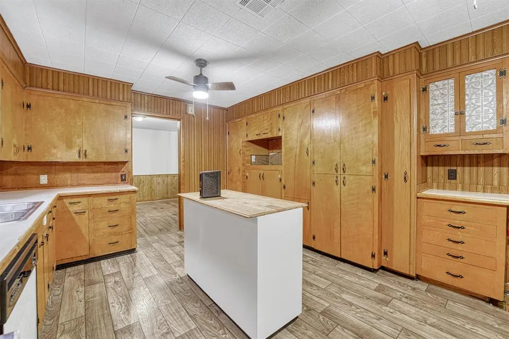 Photo 9 — 913 E Sycamore, Altus, OK 73521