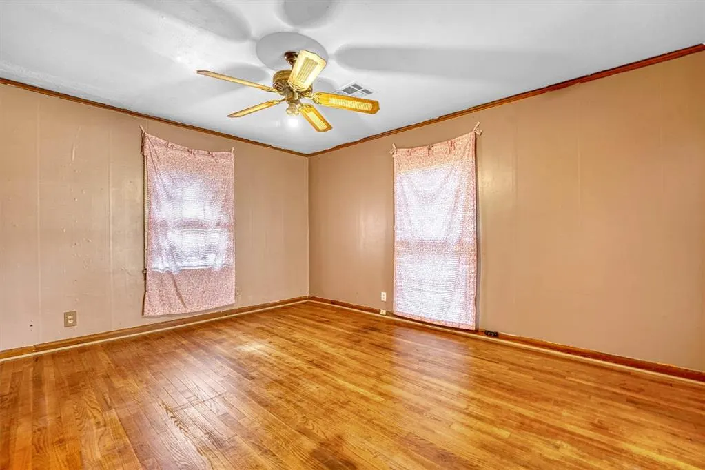 Photo 13 — 913 E Sycamore, Altus, OK 73521
