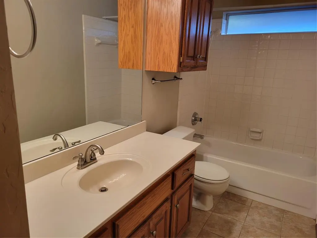 Photo 11 — 921 Blue Ridge Drive, Edmond, OK 73003