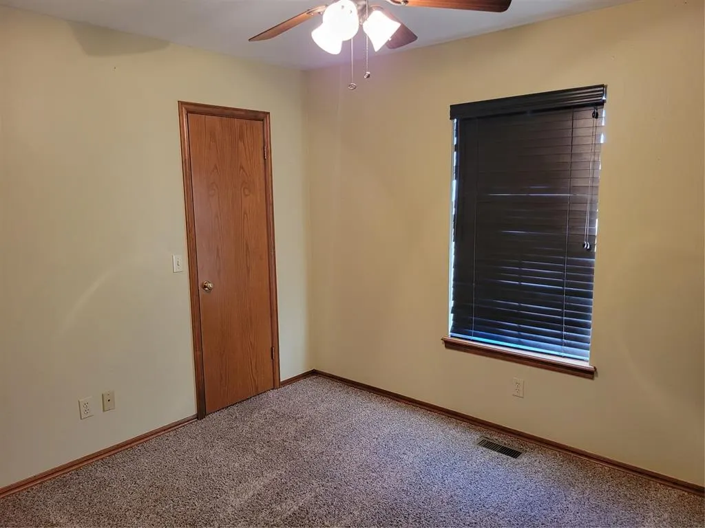 Photo 13 — 921 Blue Ridge Drive, Edmond, OK 73003
