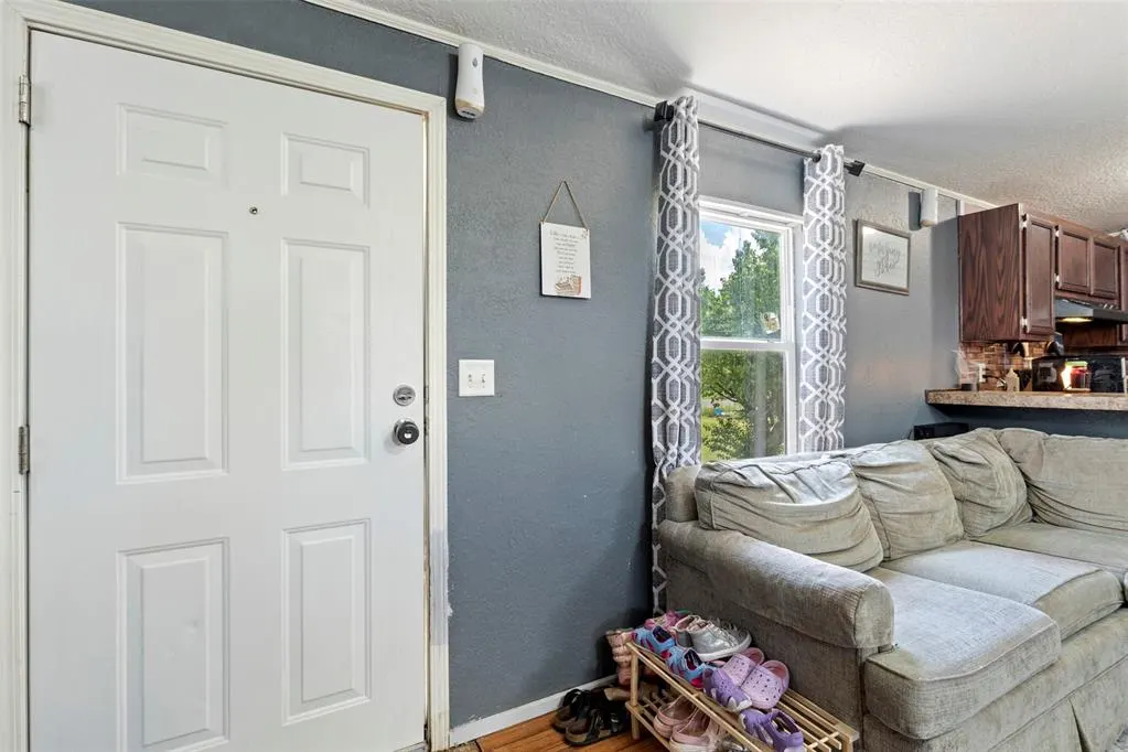 Photo 7 — 207 W Grand Street, Union City, OK 73090